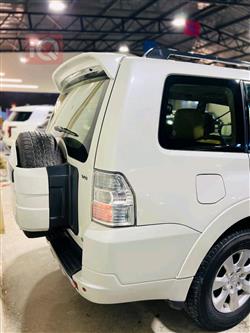 ميتسوبيشي باجيرو